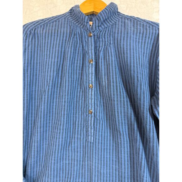 SUNDRY Blue Striped 1/4 Button Long Sleeve Collared Blouse Crochet Detail Size 0 - Picture 7 of 10